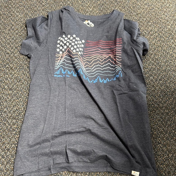 Mountain & isles graphic tee m // 061506 - Picture 1 of 2
